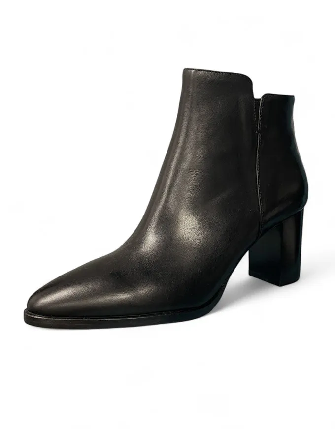 Astron Ankle Boots Black Leather