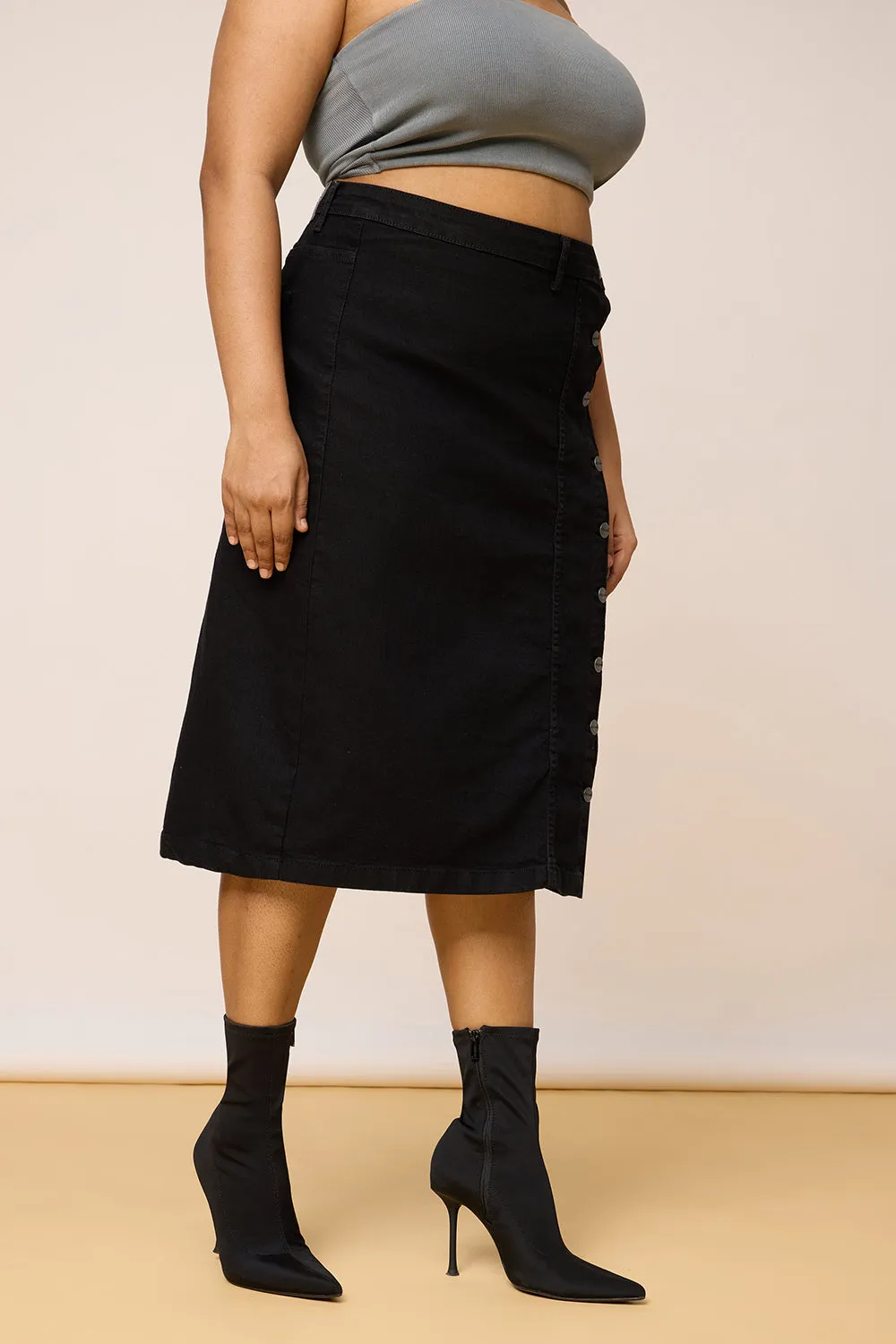 Curve Chic Black Bodycon Statement Button Skirt