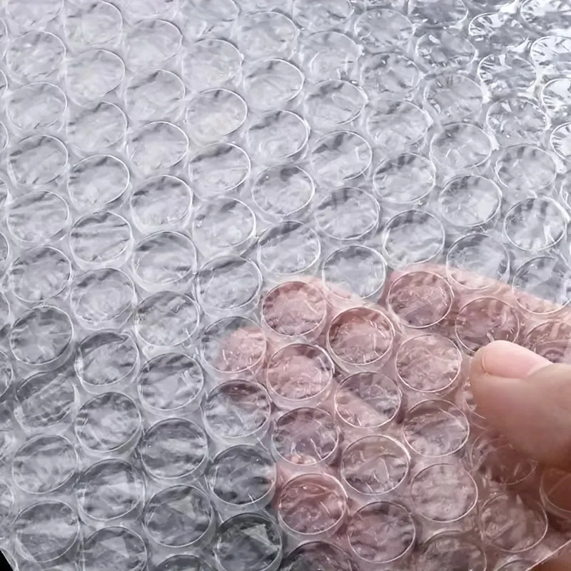 Durable and Wide Bubble Wrap for Efficient House Moving