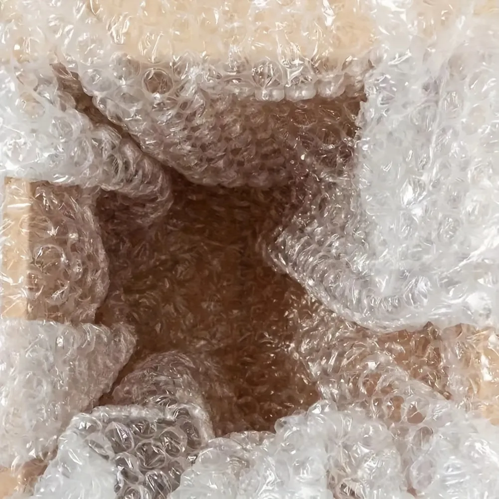 Durable and Wide Bubble Wrap for Efficient House Moving