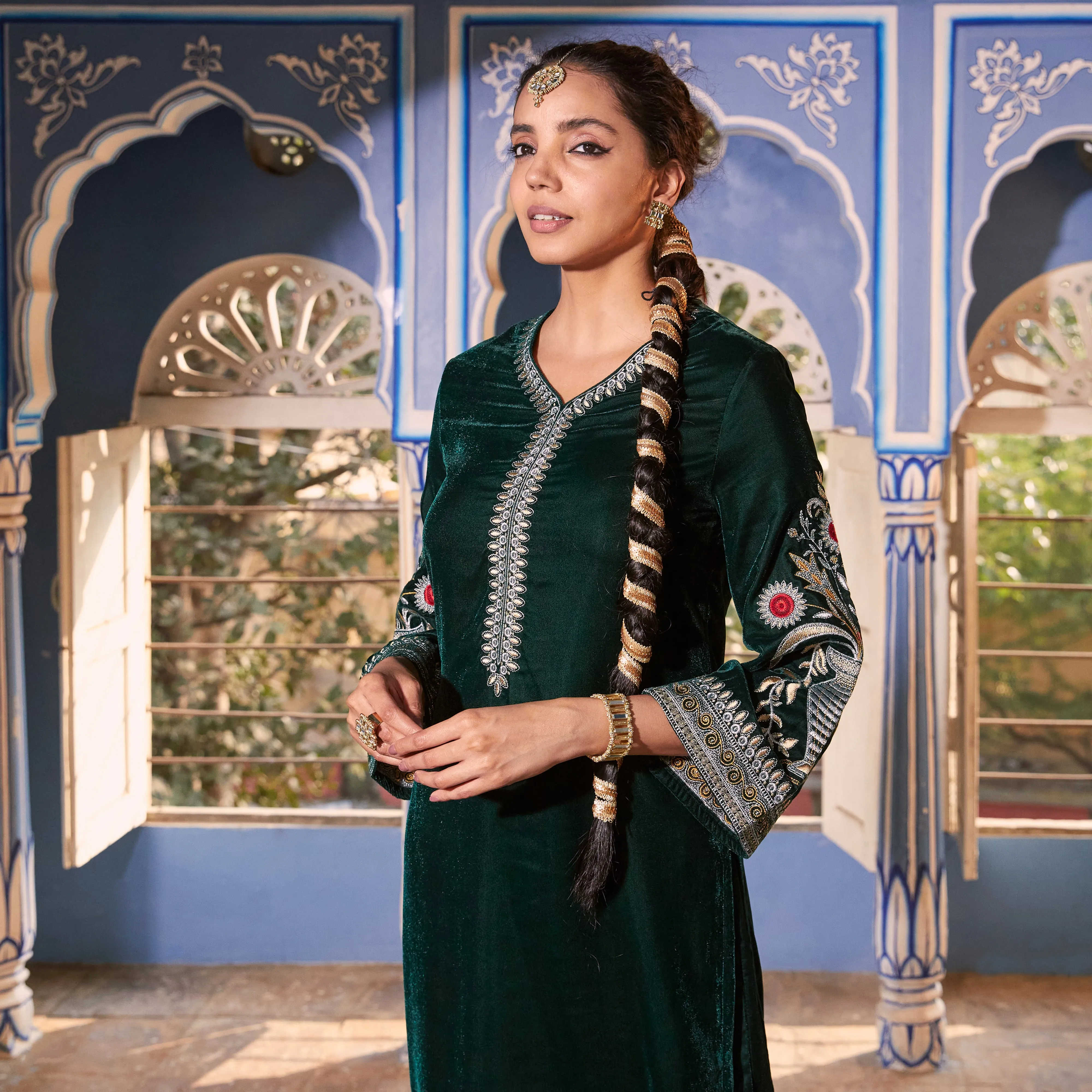 Emerald Green Velvet Zari Embroidered Straight Kurta