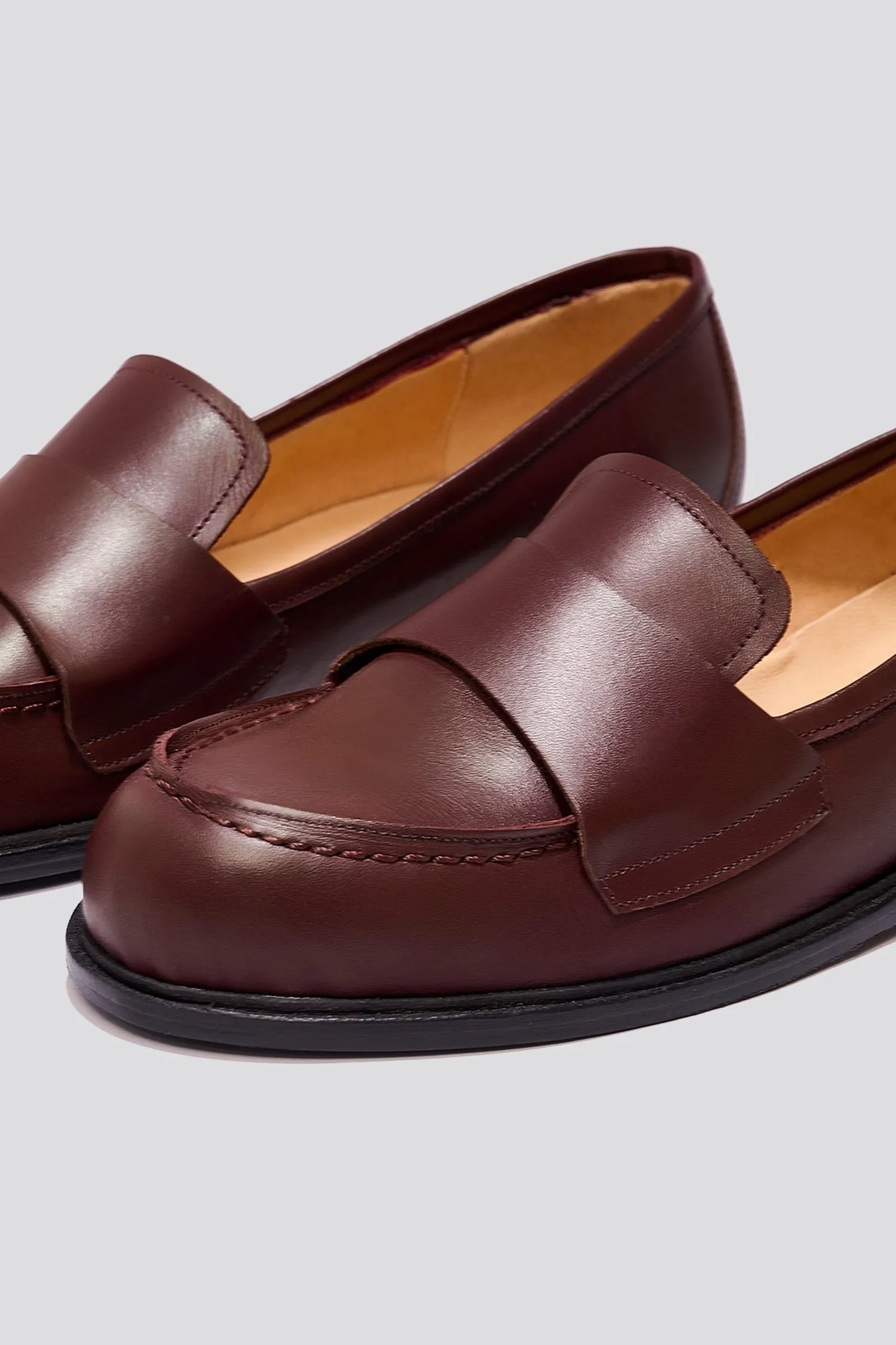 Sofia Loafer in Plum